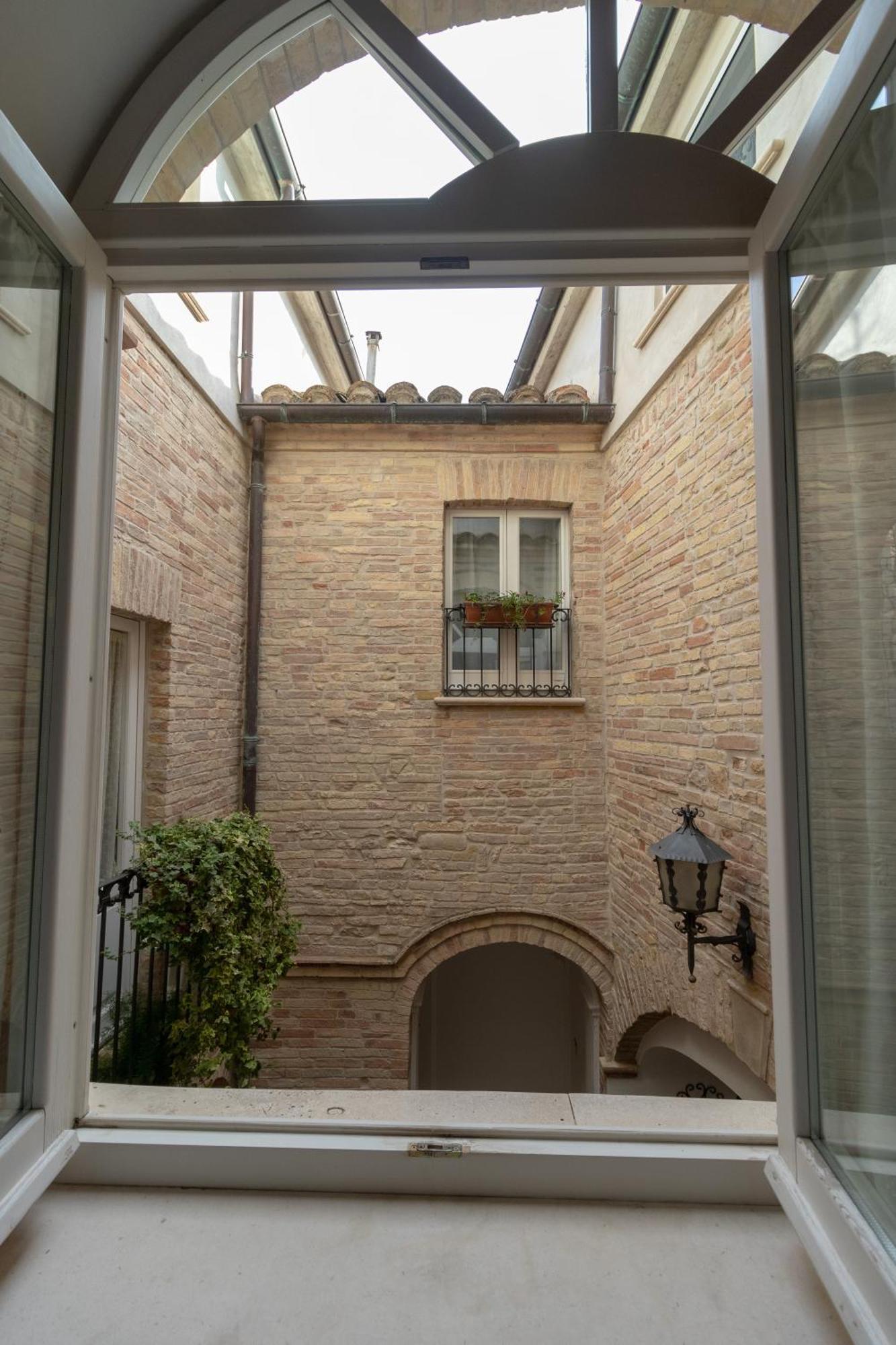 Al Belvedere Apartment Atri Exterior photo