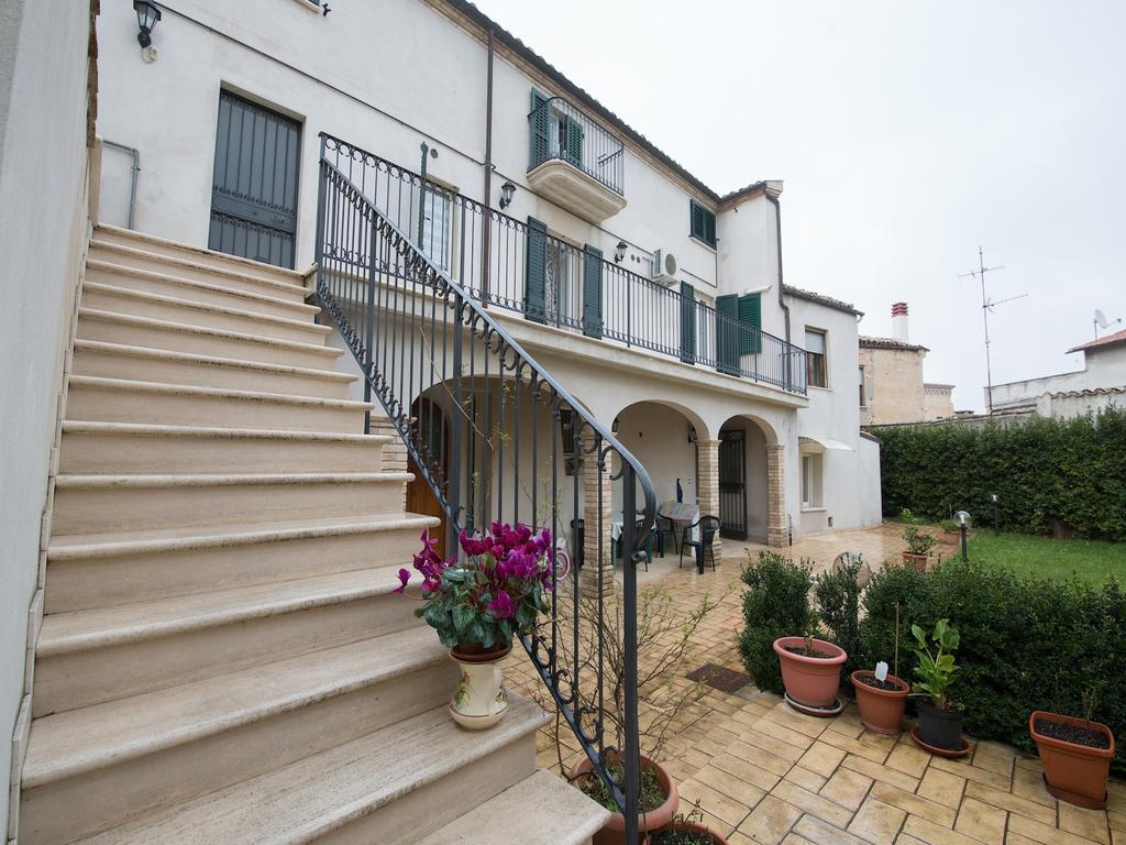 Al Belvedere Apartment Atri Exterior photo